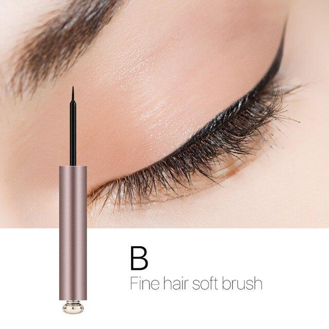 EYELINER BRUSH